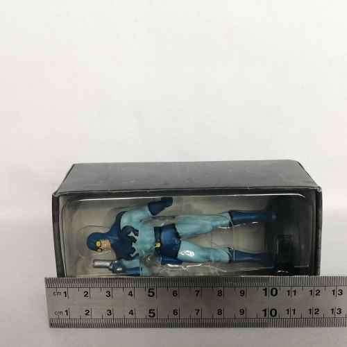 Eaglemoss DC Comics Super Hero Collection #34 - Blue Beetle figurine with magazine