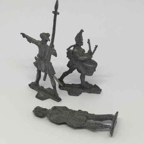 Lot of 3 vintage lead soldies - 50mm