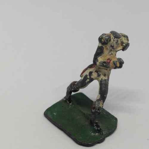 Lot of 6 vintage lead soldiers with missing pieces