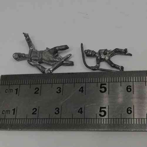 Lot of 6 vintage lead soldiers with missing pieces