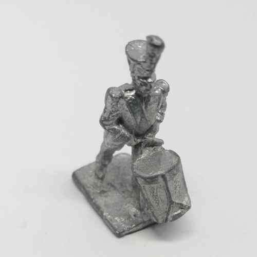 Lot of 4 Vintage lead soldiers