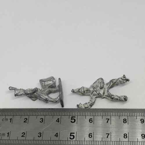 Lot of 4 Vintage lead soldiers