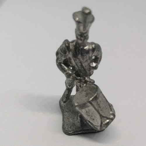 Lot of 4 Vintage lead soldiers