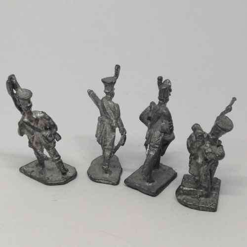 Lot of 4 Vintage lead soldiers