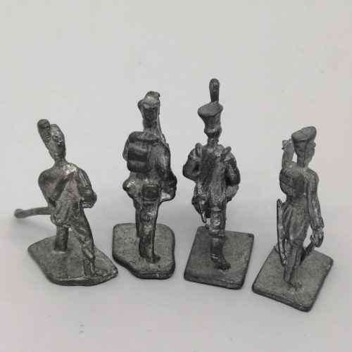 Lot of 4 Vintage lead soldiers