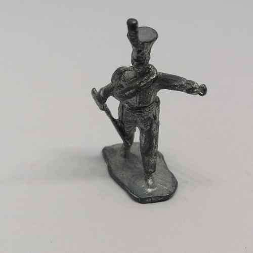 Lot of 4 Vintage lead soldiers
