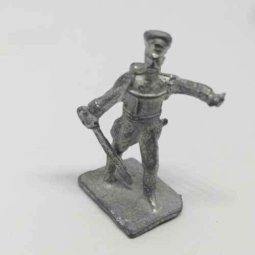 Lot of 4 Vintage lead soldiers