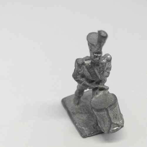 Lot of 4 Vintage lead soldiers