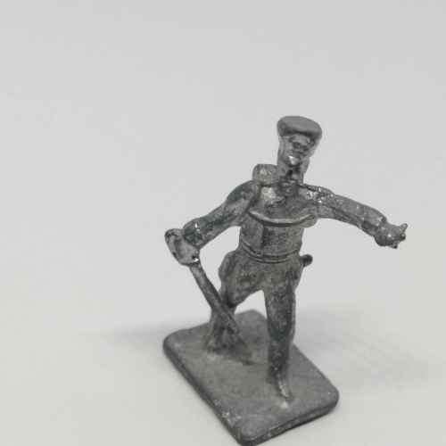 Lot of 4 Vintage lead soldiers