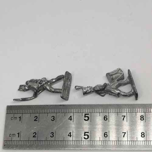 Lot of 4 Vintage lead soldiers