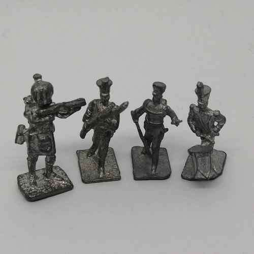 Lot of 4 Vintage lead soldiers
