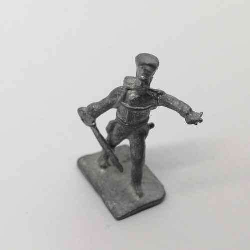 Lot of 4 Vintage lead soldiers