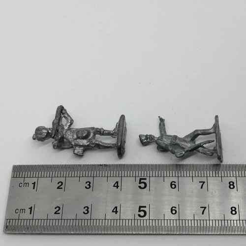 Lot of 4 Vintage lead soldiers