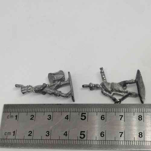 Lot of 4 Vintage lead soldiers