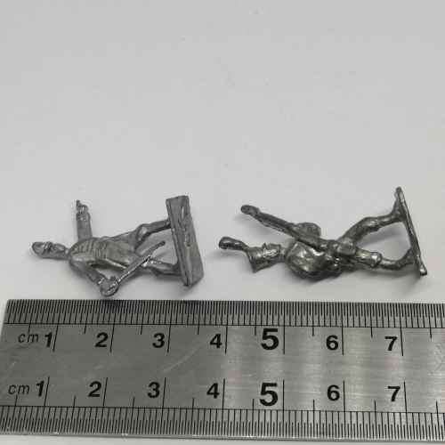 Lot of 4 Vintage lead soldiers