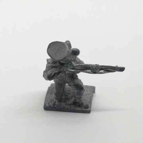 Lot of 4 Vintage lead soldiers