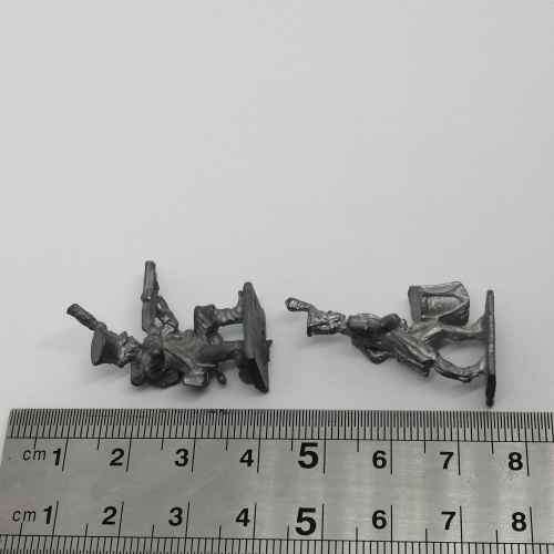 Lot of 4 Vintage lead soldiers