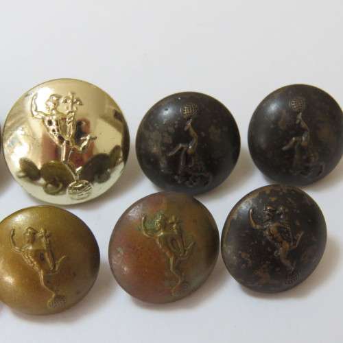 Signal Corps lot of 8 mixed buttons - Some WW2