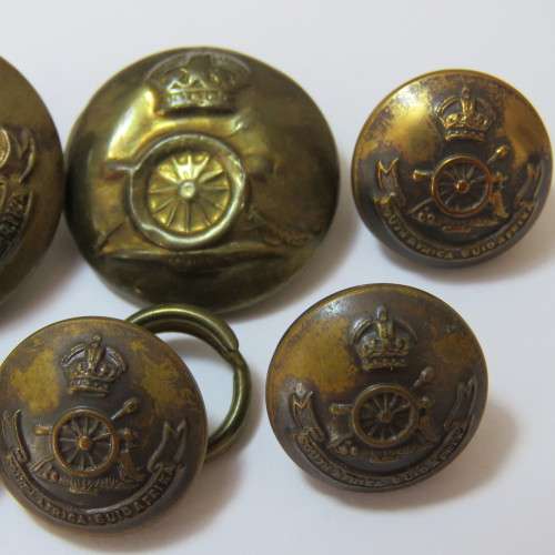 Artillery buttons - 2 British - 4 South Africa King`s crown