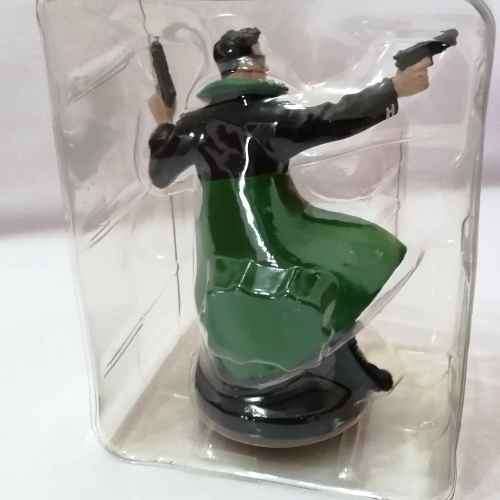 Eaglemoss DC Comics Super Hero collection #36 - Hitman figurine with magazine