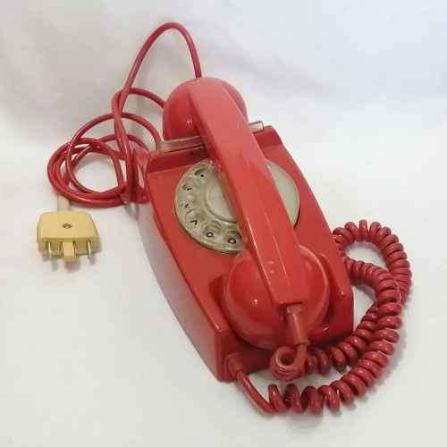 Vintage Red turning dial telephone