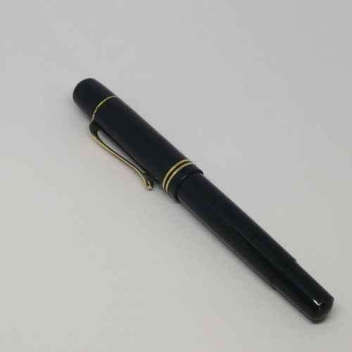 Vintage Pelikan fountain pen with 14kt gold nib