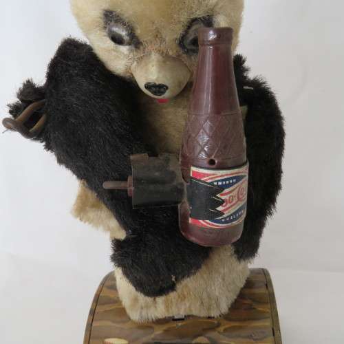 Vintage Drinking panda tin toy - Battery operated - Not working - Needs some TLC - One leg missing