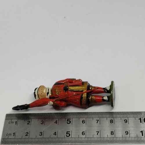 Lot of 3 Vintage british Beefeater guards lead soldiers