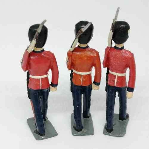 Lot of 3 Vintage British foot guards lead soldiers