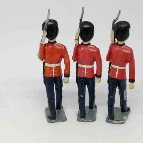 Lot of 3 Vintage British foot guards lead soldiers