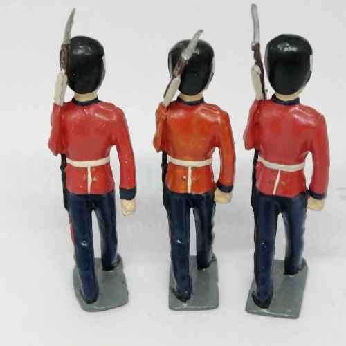 Lot of 3 Vintage British foot guards lead soldiers