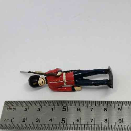 Lot of 3 Vintage British foot guards lead soldiers
