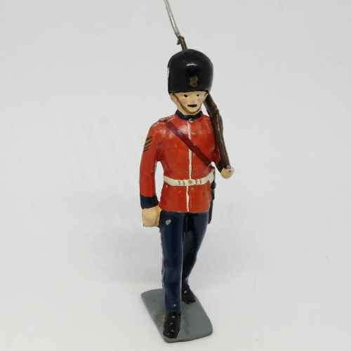 Lot of 3 Vintage British foot guards lead soldiers