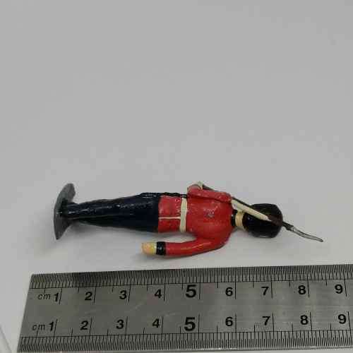 Lot of 3 Vintage British foot guards lead soldiers