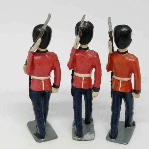 Lot of 3 Vintage British foot guards lead soldiers