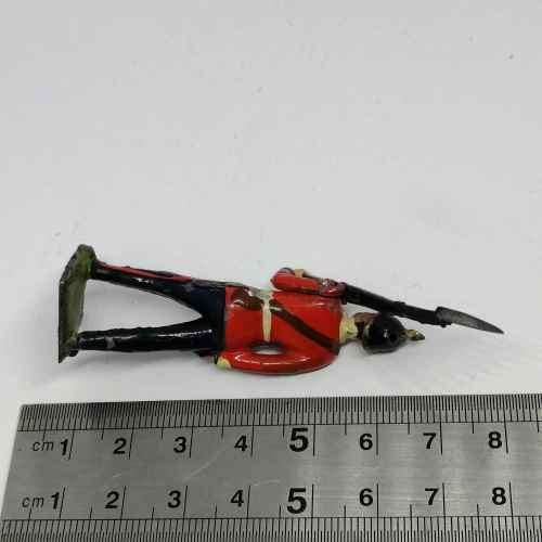 Lot of 3 vintage lead soldiers - Britains Ltd