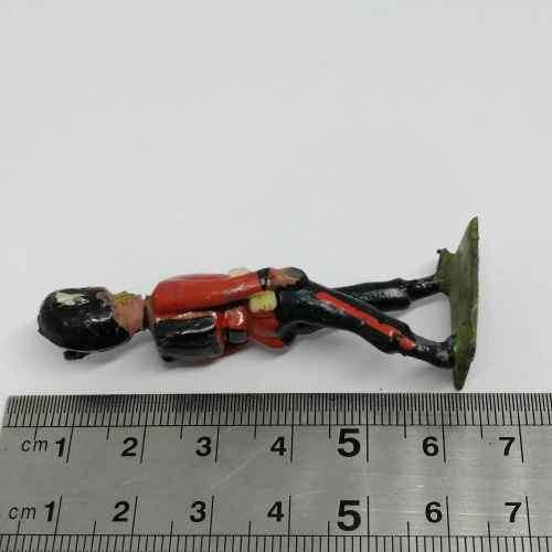Lot of 3 Vintage Royal Welch Fusiliers lead soldiers - Britains Ltd