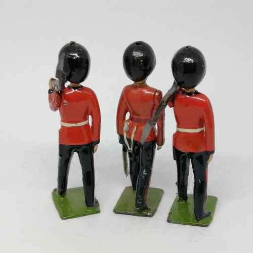 Lot of 3 Vintage Royal Irish guards lead soldiers - Britains Ltd