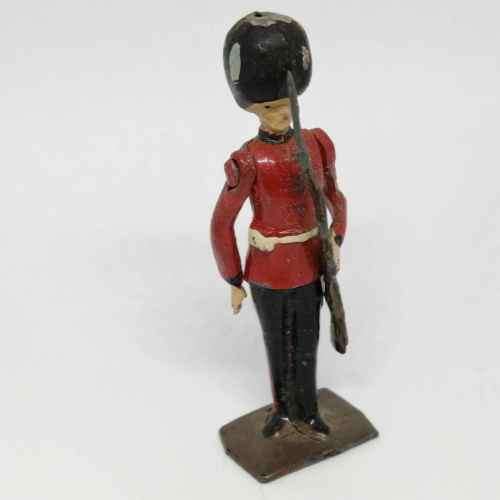 Lot of 3 Vintage Royal Irish guards lead soldiers - Britains Ltd