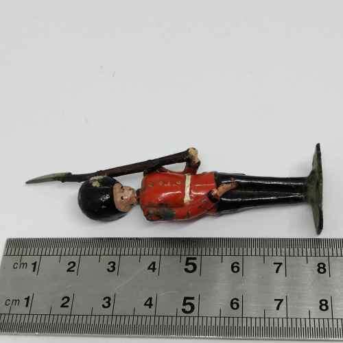 Lot of 3 Vintage Royal Irish guards lead soldiers - Britains Ltd