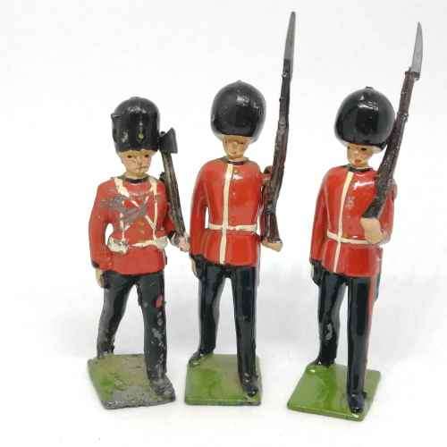 Lot of 3 Vintage Royal Irish guards lead soldiers - Britains Ltd