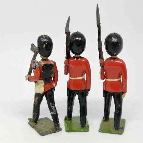Lot of 3 Vintage Royal Irish guards lead soldiers - Britains Ltd