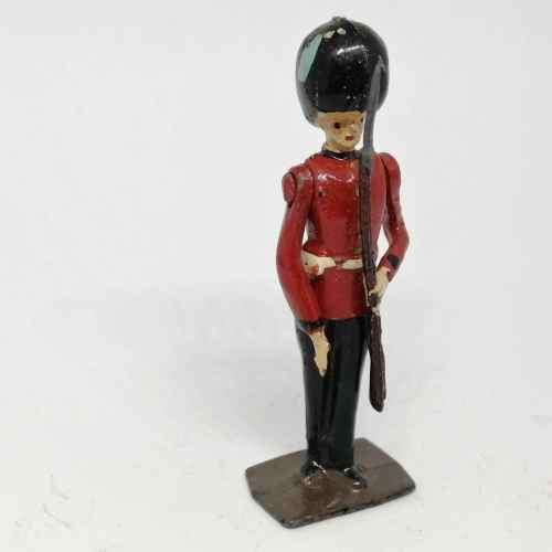 Lot of 3 Vintage Royal Irish guards lead soldiers - Britains Ltd