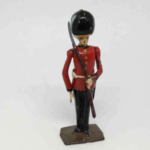 Lot of 3 Vintage Royal Irish guards lead soldiers - Britains Ltd