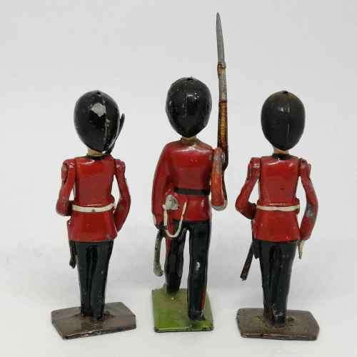 Lot of 3 Vintage Royal Irish guards lead soldiers - Britains Ltd