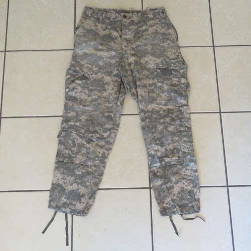 US Army digital desert camo pattern combat trousers - Size medium - Inner leg 78 cm - Waist 88 cm