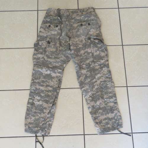 US Army digital desert camo pattern combat trousers - Size medium - Inner leg 78 cm - Waist 88 cm