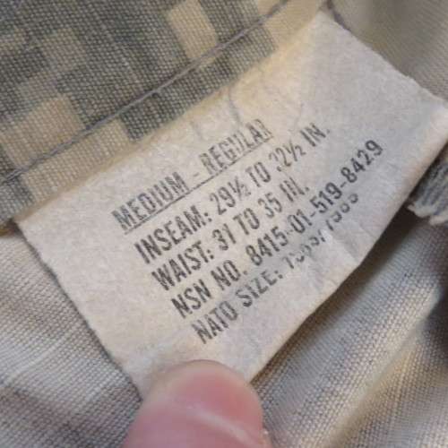US Army digital desert camo pattern combat trousers - Size medium - Inner leg 78 cm - Waist 88 cm