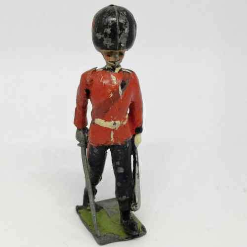 Lot of 3 Vintage lead soldiers - Britains Ltd