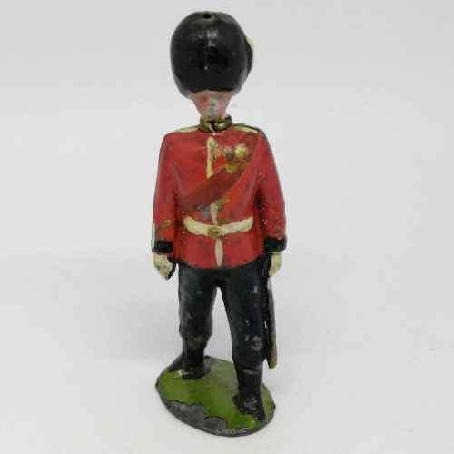 Lot of 3 Vintage lead soldiers - Britains Ltd